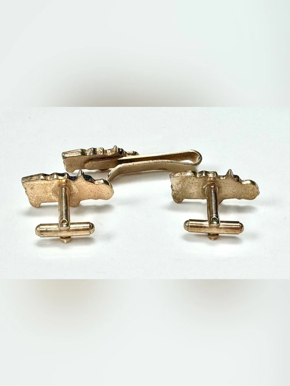 Vintage 60’s Balfour Gold Antique Car Cufflinks & Tie Clip Set